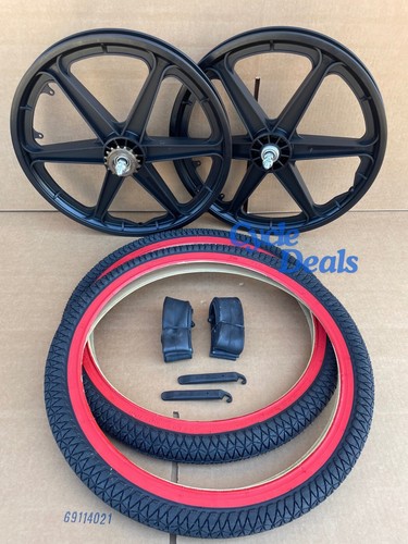 Bicycle plastic black mag - 20",