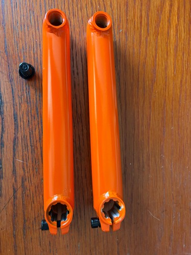 Bikes orange rad - rad, cranks